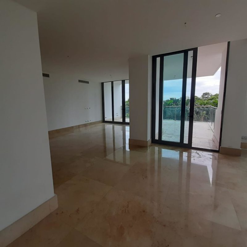 Designer Italian kitchen with stainless appliances and golf course views at PH Vittoria Santa Maria Panama