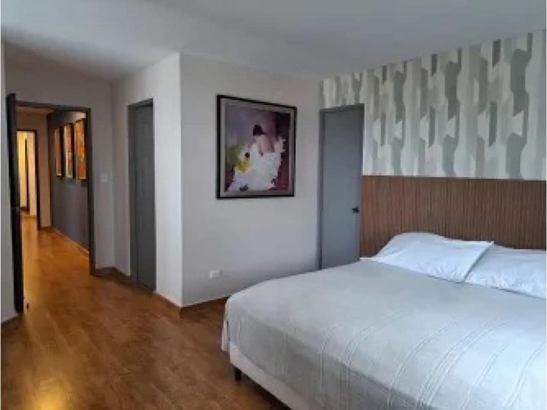 Modern 2BR Condo in PH Sky View, Hato Pintado Panama