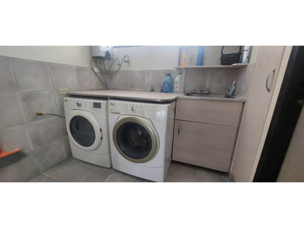 Spacious master bedroom suite with balcony in PH San Gabriel loft Obarrio Panama