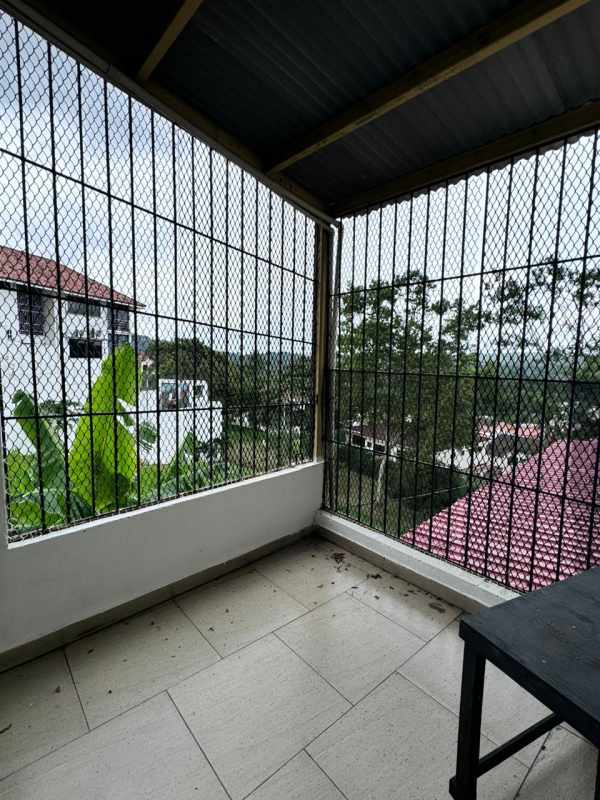 Bedroom with window and closet in PH Dos Mares apartment Villa de Las Fuentes Panama