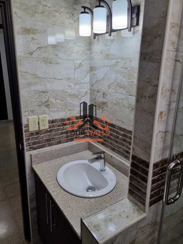 Renovated living-dining room with gypsum ceilings and large windows PH Vista Hermosa Panama City