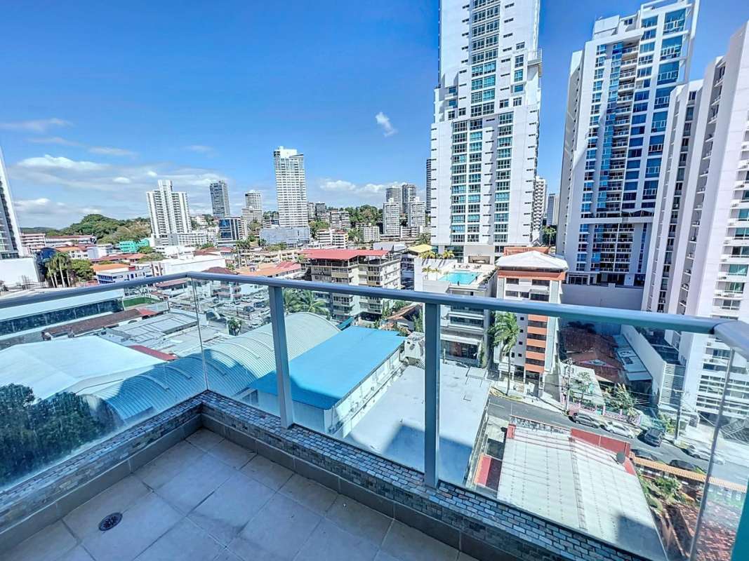 Private balcony with skyline and mountain view at PH Bella Vista Park in Panama City