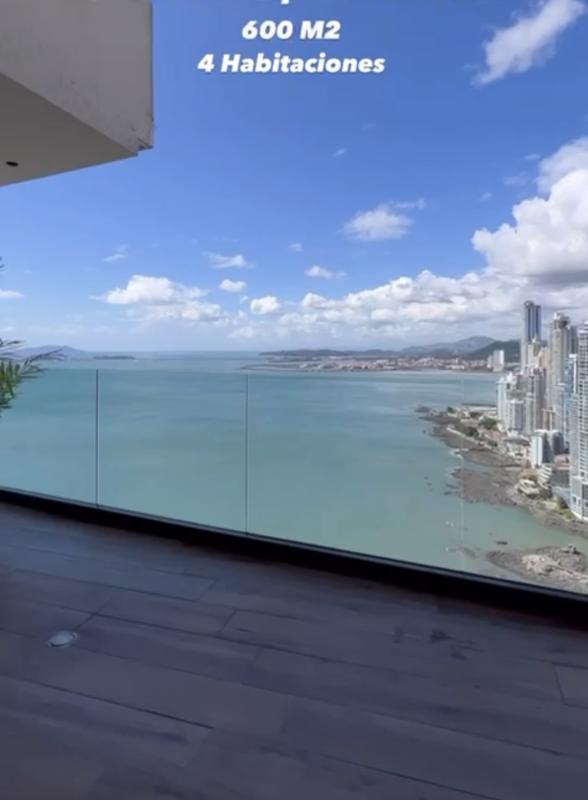 Luxury Remodeled 4BR Penthouse PH Aquamare Punta Pacifica