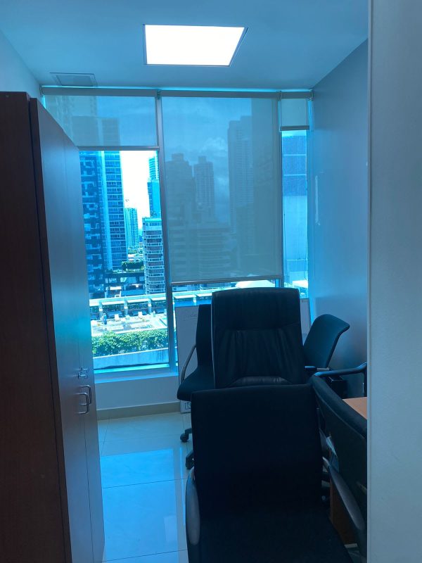 Private office in Ocean Business Center, Torre Banesco with large windows and city views Panama
