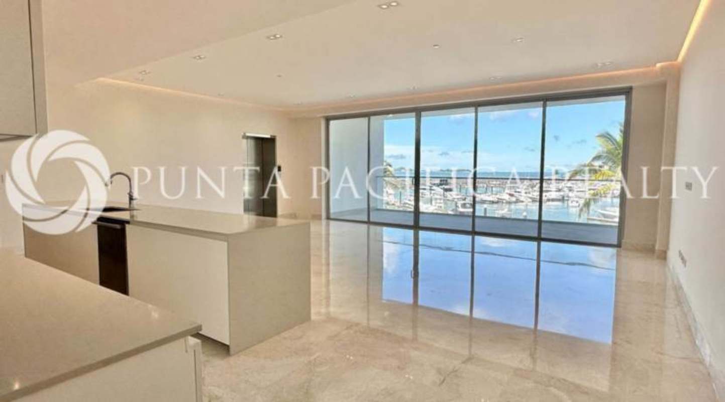 Luxury 2BR Oceanfront Apartment Ocean Reef Panama