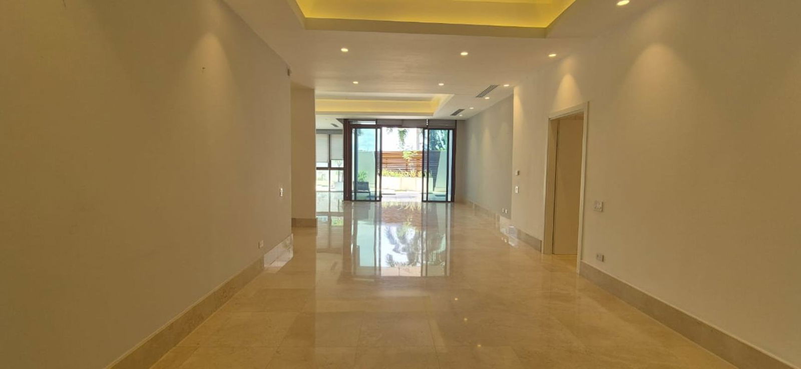 Luxury 3BR Oceanfront Apartment Garden Apartments Ocean Reef