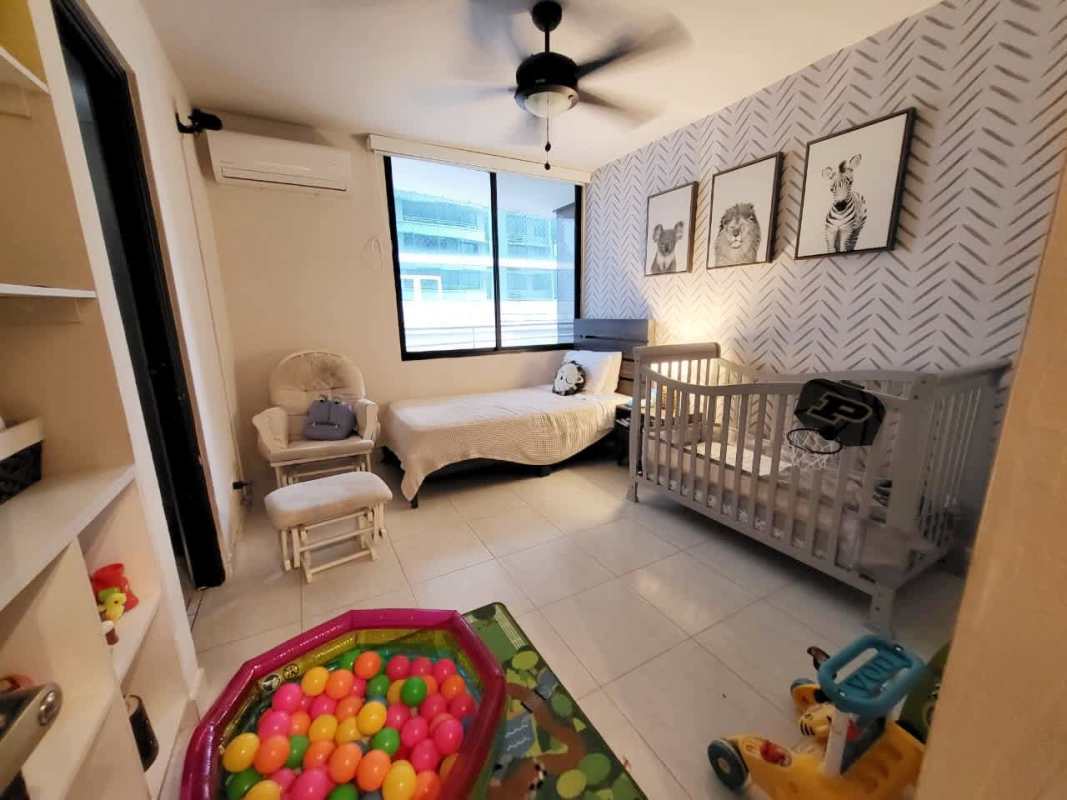 Bedroom ample natural light modern apartment PH Brisas Obarrio Obarrio Panama