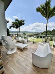 Penthouse Apartment for Sale in Howard - 3 bedrooms