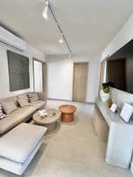 Covered patio with backyard garden in PH Imaterra new house Panama Pacifico