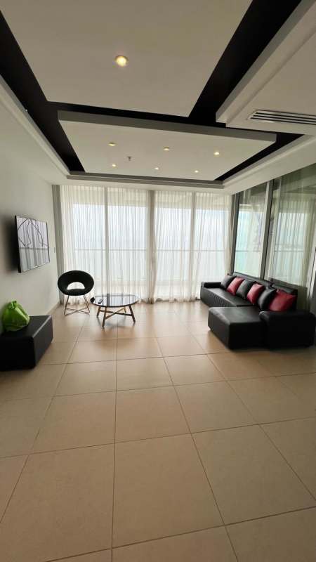 Tower infinity pool overlooking the ocean at PH BICSA Financial Center Panama City