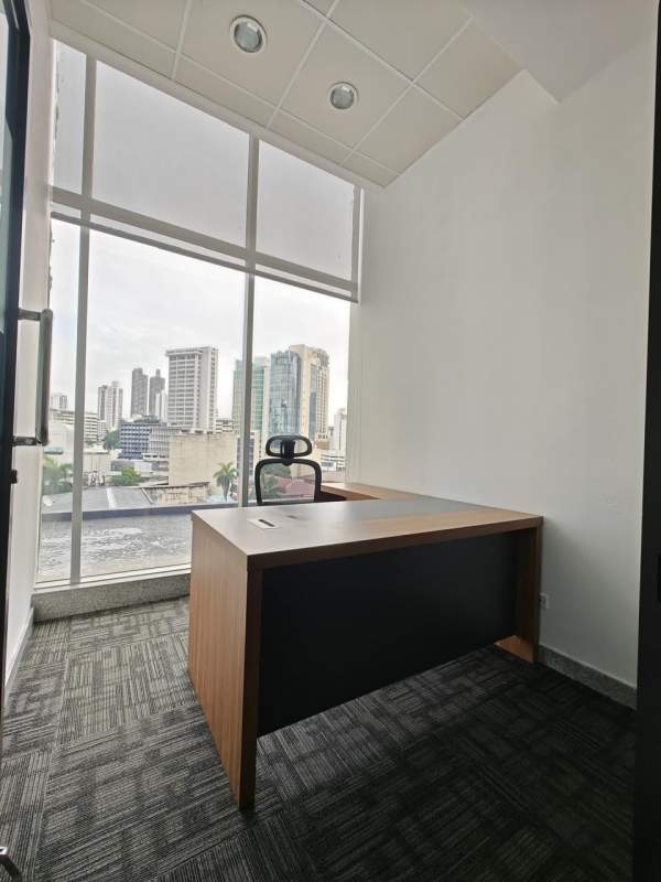Private modern office space with city skyline view PH Habitats Plaza Calle 50 Panama