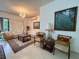 Apartment for Sale in Clayton - 4 bedrooms