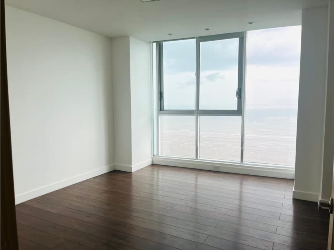 Modern bar with premium finishes luxury apartment PH Ocean Two Costa del Este