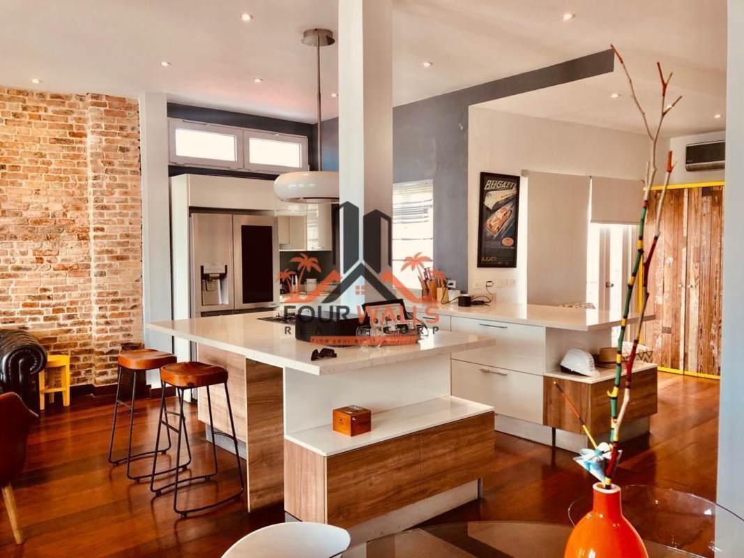 Fully equipped kitchen granite countertops PH Jerónimo Casco Viejo rented furnished