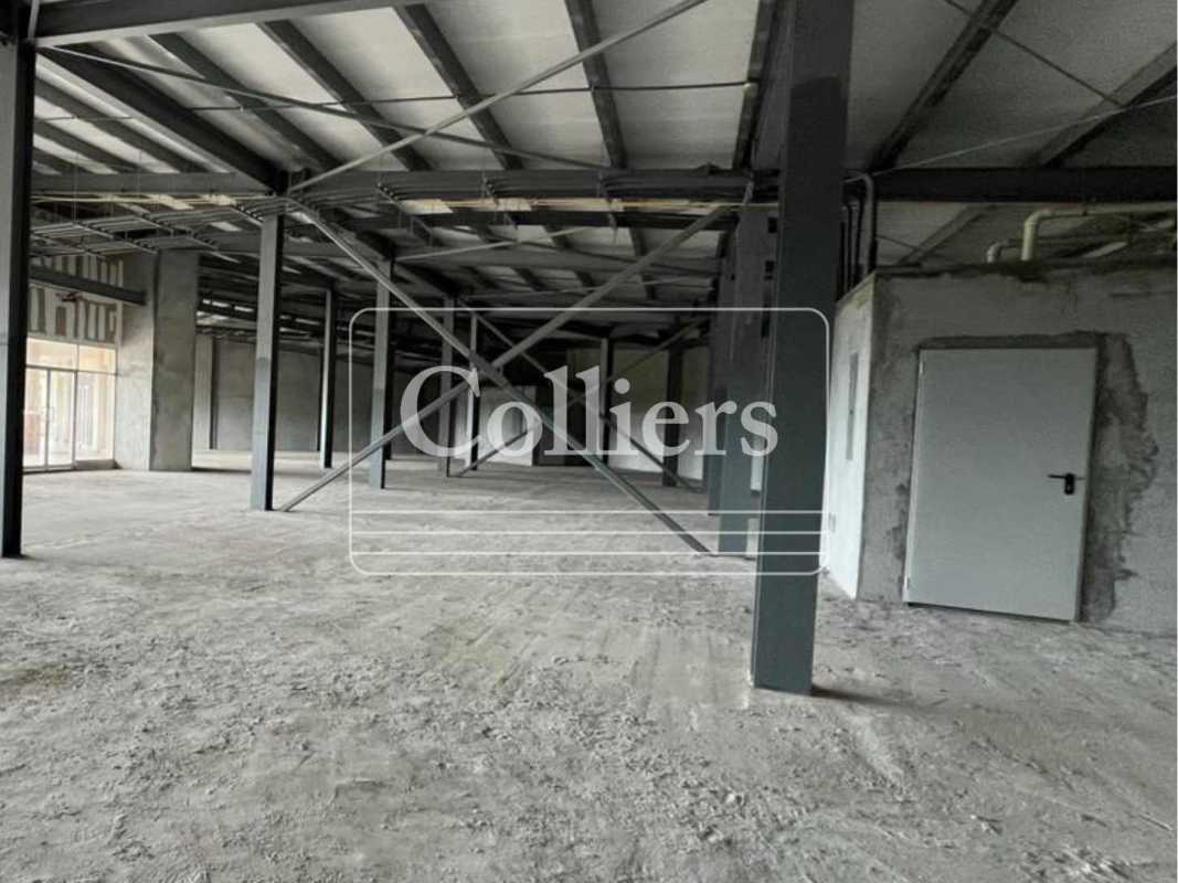 Unfinished open commercial rental space in Villalobos Pedregal Panama