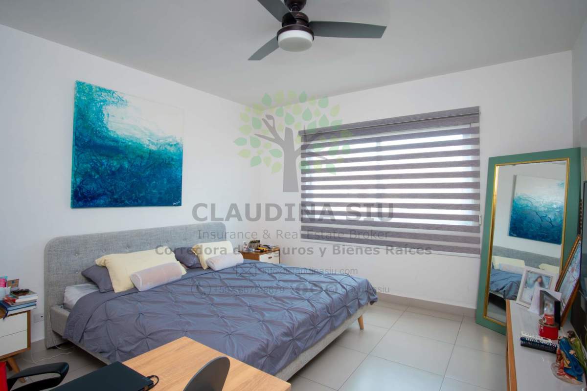Spacious master bedroom with ensuite and walk-in closet PH Altos del Parque San Miguelito Panama