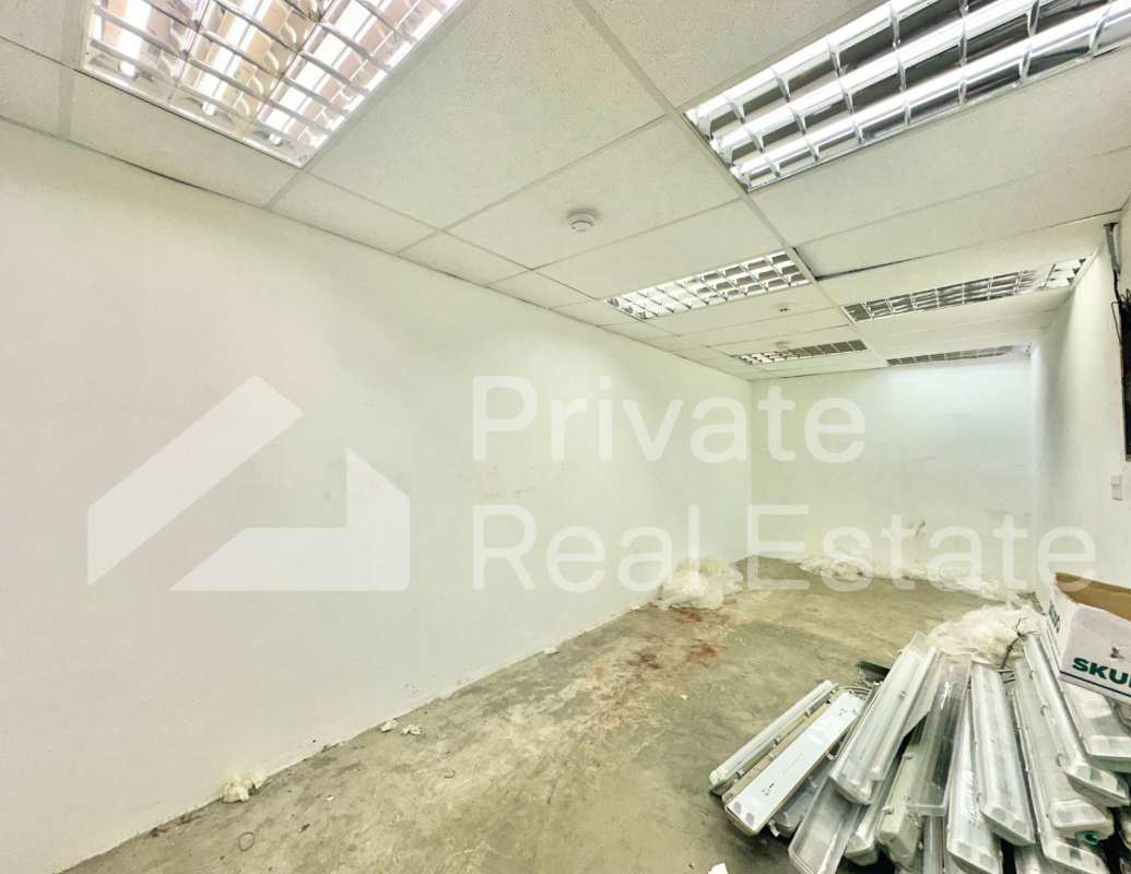 Unfinished commercial space for office inside warehouse with concrete floor Tocumen Storage