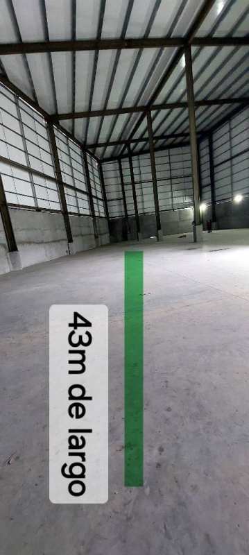 Industrial warehouse interior with concrete floors high roof rental Tocumen Panama