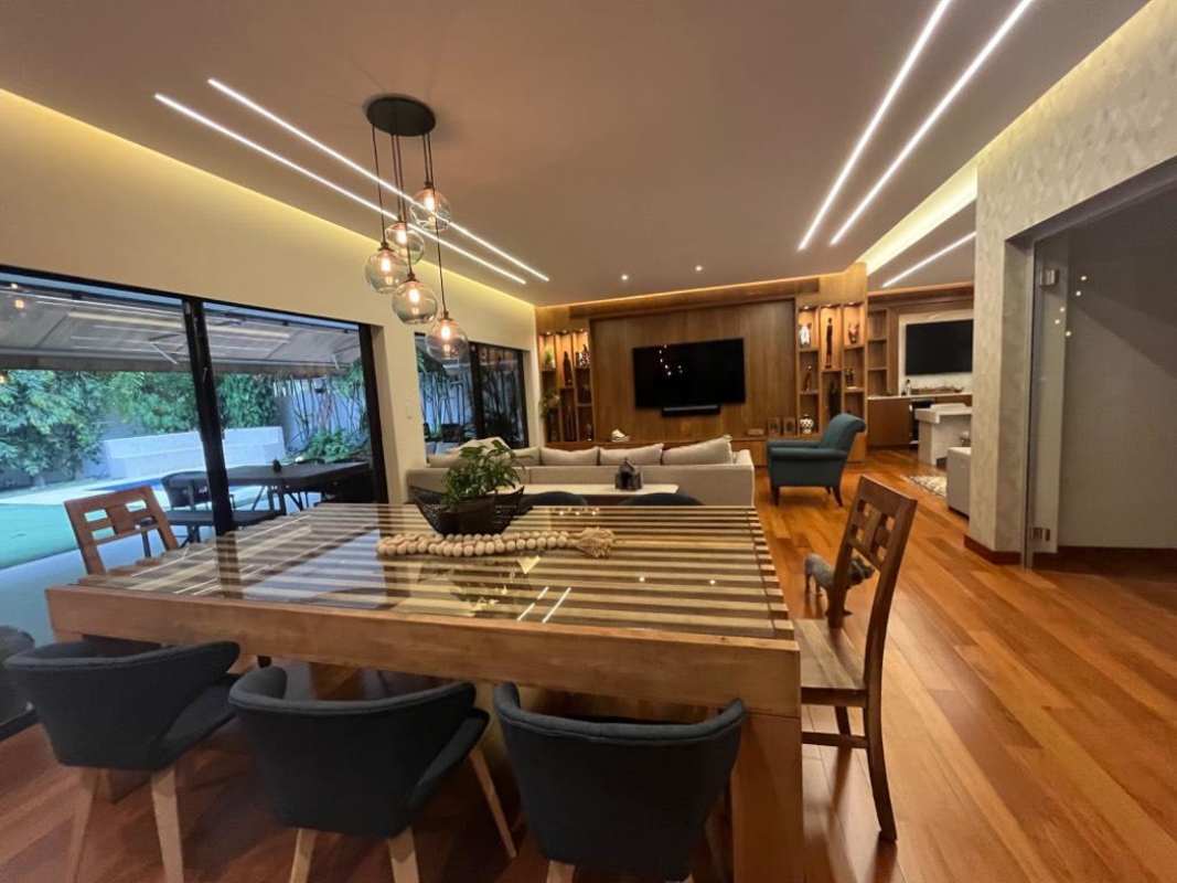 Luxury Smart Home 4BR with Pool in PH Antigua Costa del Este