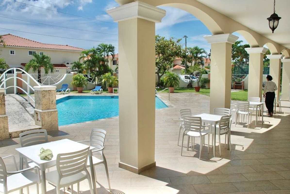 Mediterranean-style pool with bridge and gardens Costa Sur Panama