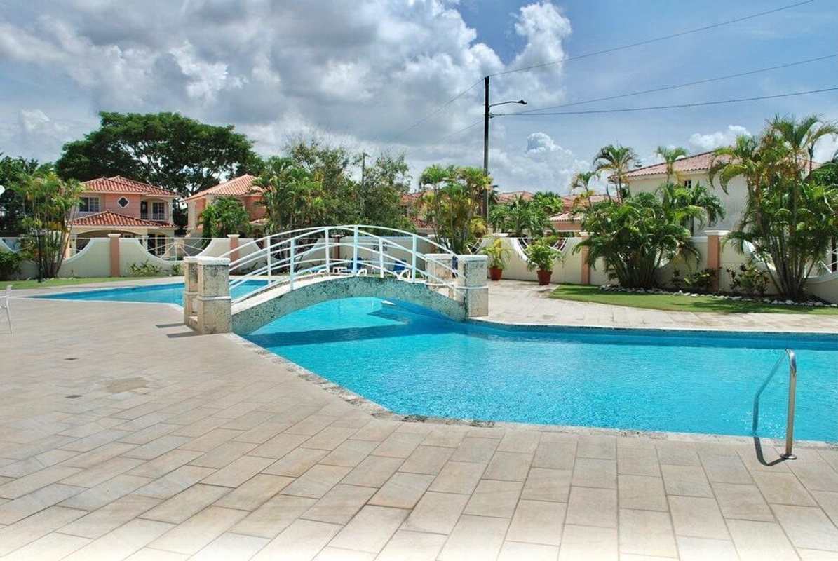 Outdoor patio with arches overlooking pool Villa Valencia Costa Sur Panama