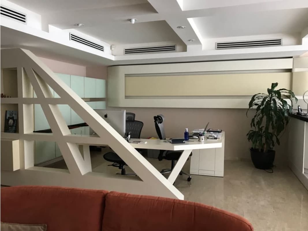 Contemporary dining room with city views in PH Golden Palace Punta Paitilla Panama