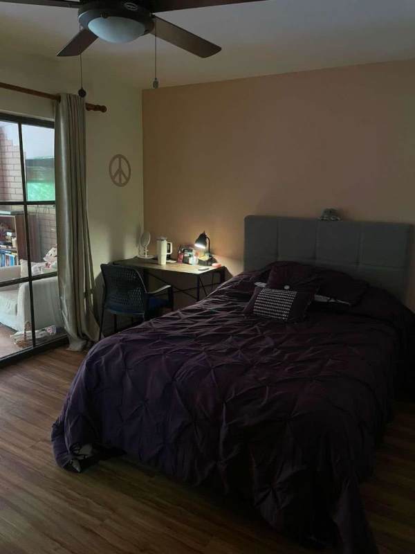 Spacious Renovated Family House in Clayton with Terrace