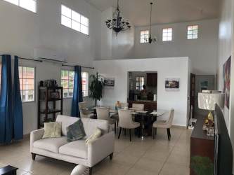 Third furnished bedroom with AC in The Hilltop house for rent Panama