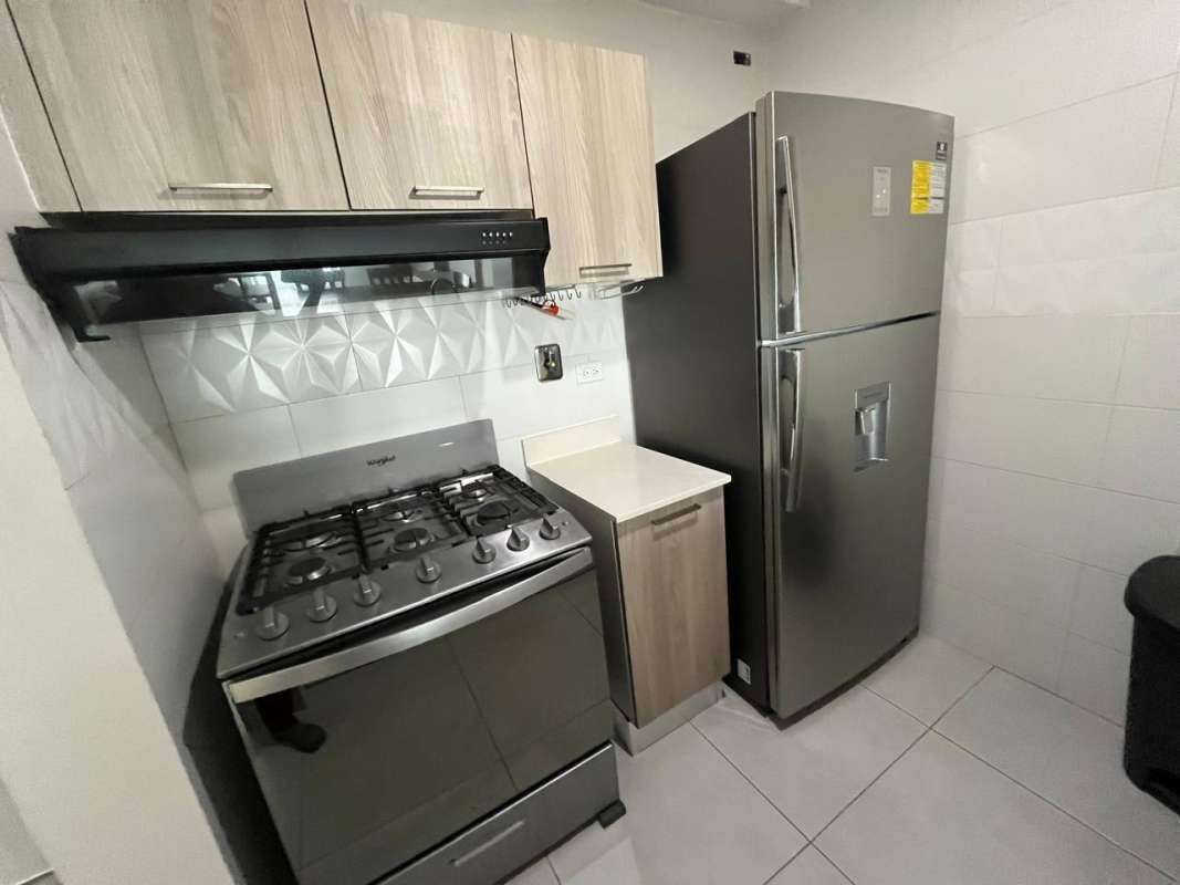 Modern bathroom in Plaza Edison apartment rental El Dorado Panama City