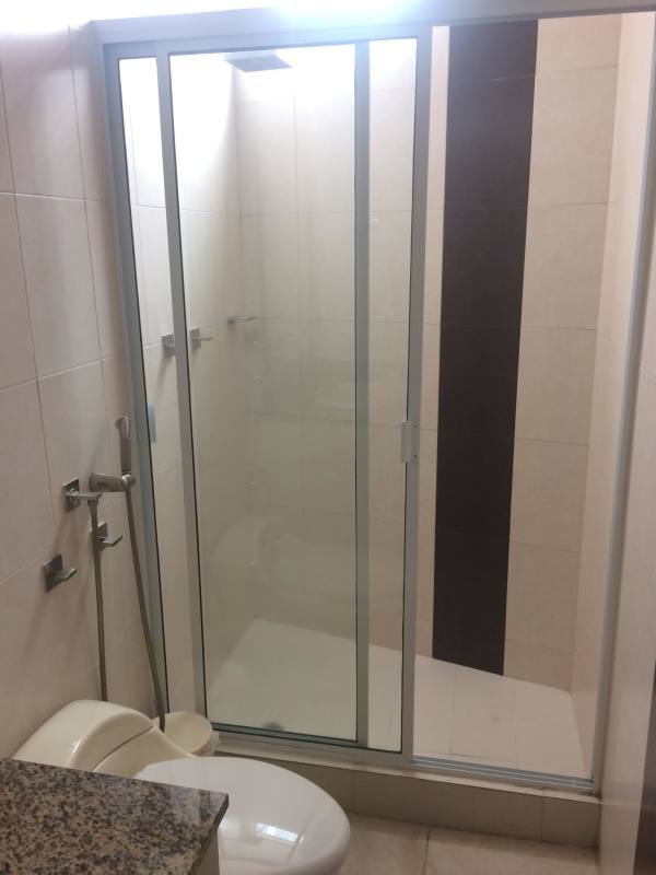 Granite top sink, mirror, tiled bathroom vanity area San Francisco Panama rental