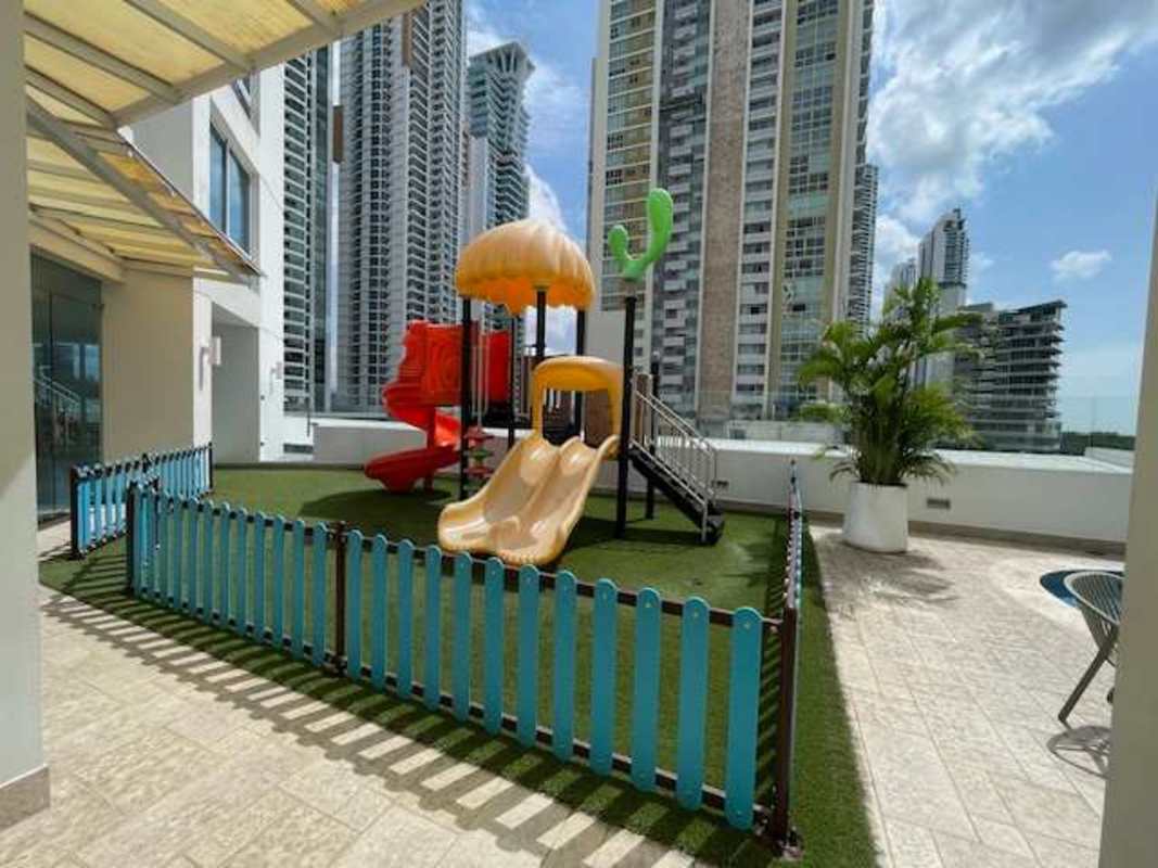 Infinity swimming pool on rooftop with Panama skyline view at PH Castellammare