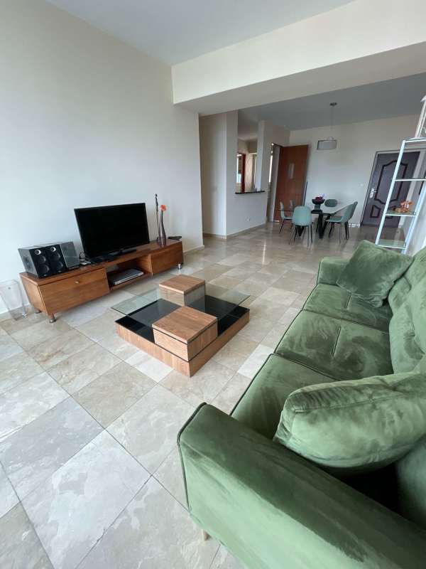 Contemporary kitchen granite counters ample cabinets PH Costa Pacifica Punta Pacifica