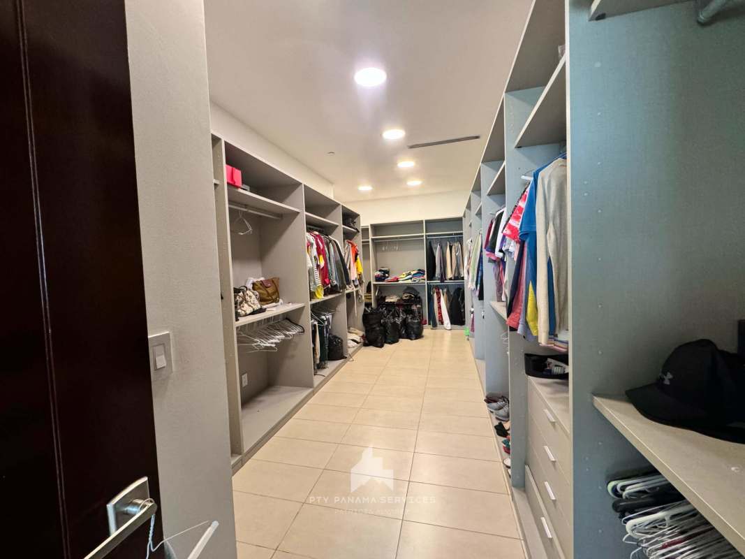 Large private terrace and garden in luxury Santa Maria Golf condo Panama with green landscaping