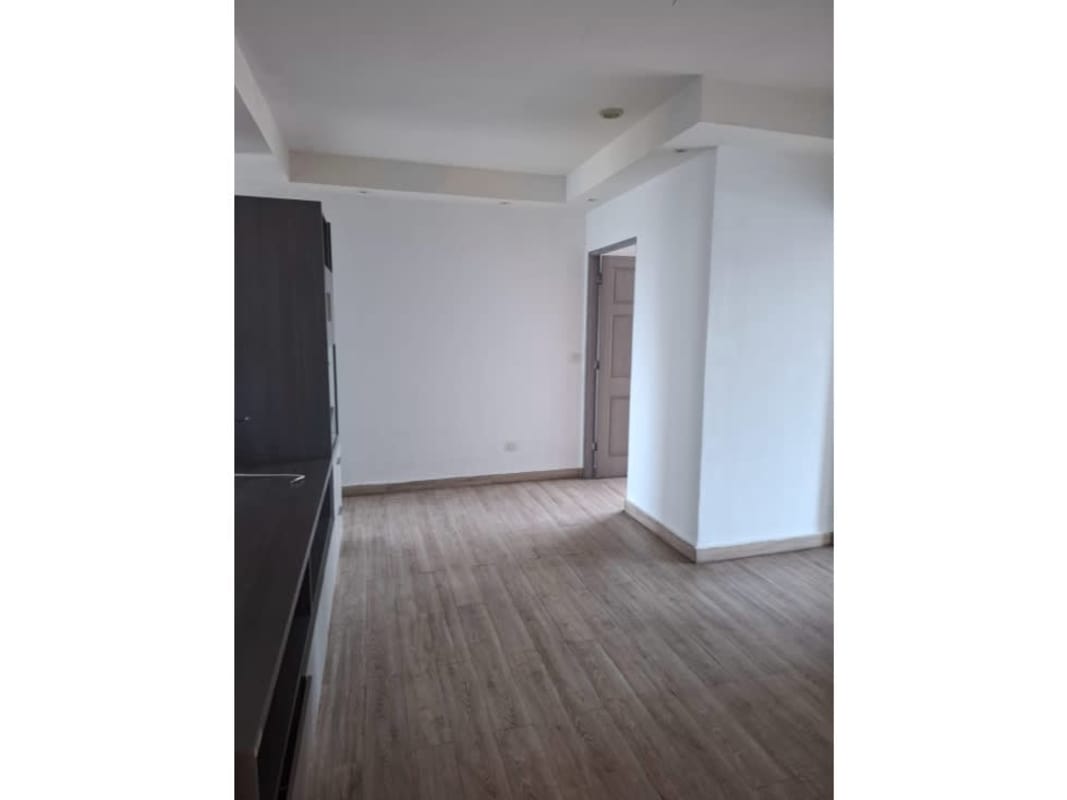 Modern high-rise exterior façade and driveway entrance of PH Harmony San Francisco Panama