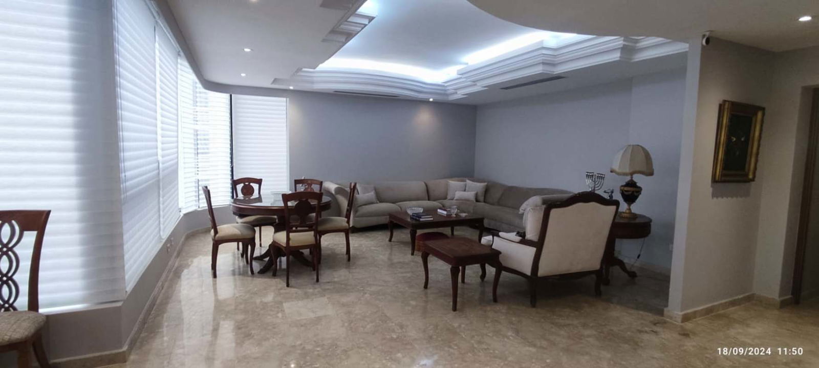 Fully equipped kitchen with granite countertops and appliances in PH Mirage Punta Paitilla Panama