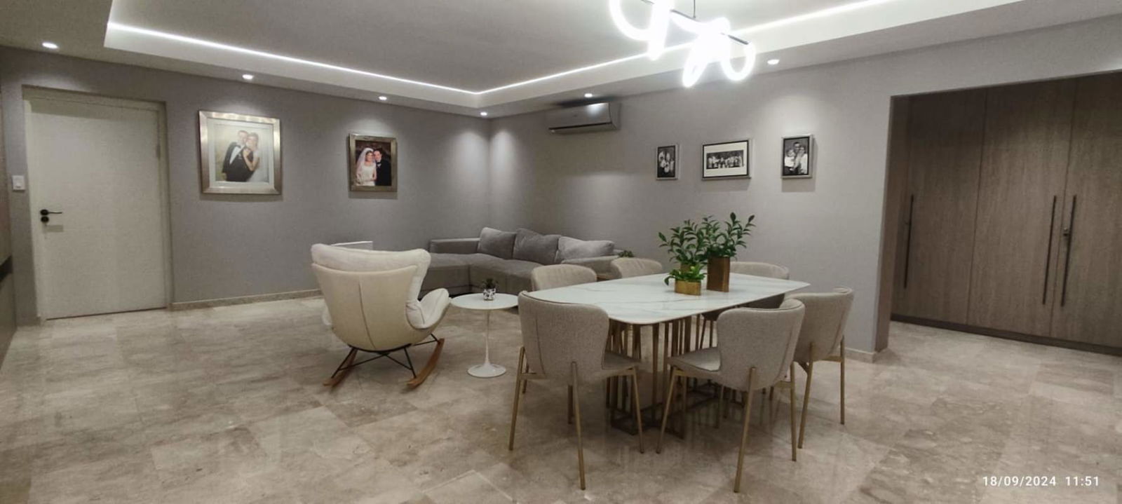 Elegant dining area with marble floors and skyline views at PH Mirage Punta Paitilla