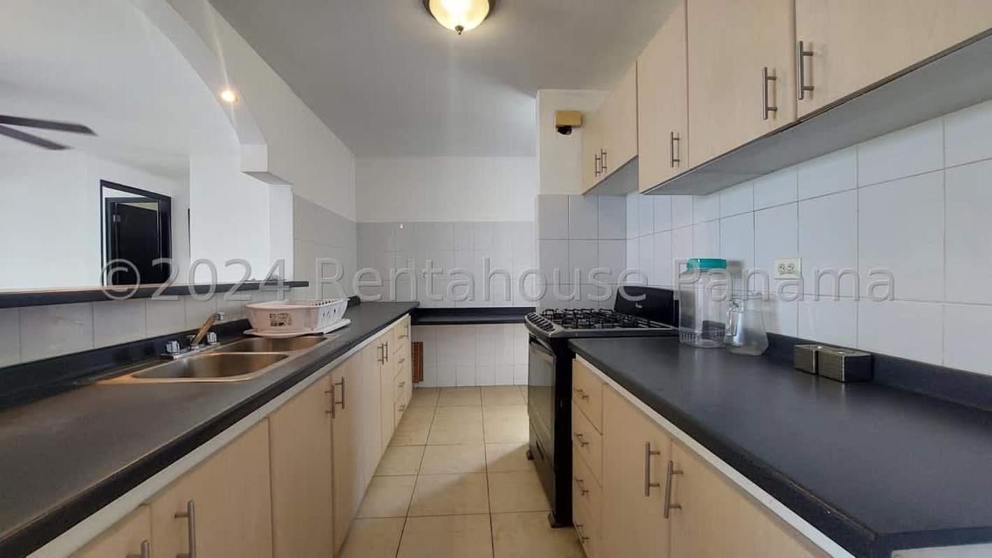 Exterior façade of PH Twelve October Residences high-rise tower in La Loma Panama