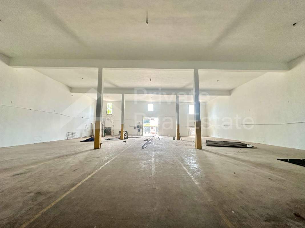 Front entrance of commercial warehouse complex Don Bosco Panama City