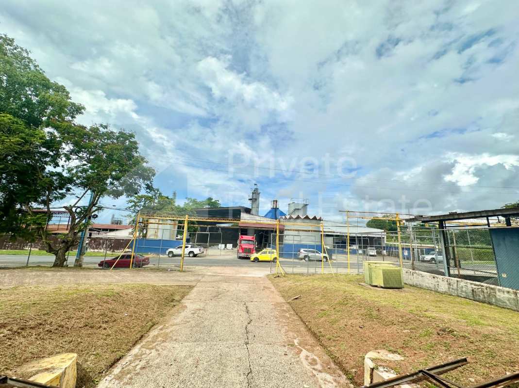 Exterior perimeter and facade of Don Bosco industrial warehouse complex Panama