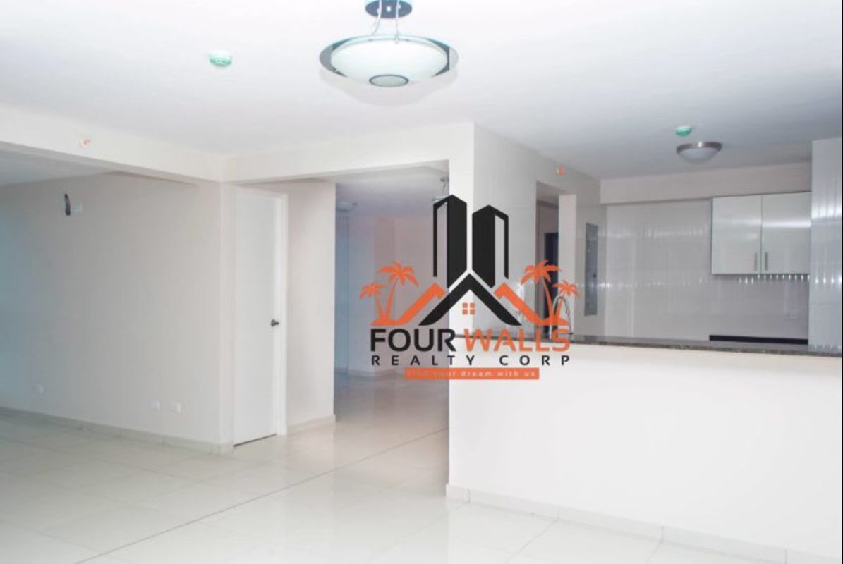 Dining room area bright with large window overlooking Panama City Bella Vista apartment PH Bela Vita