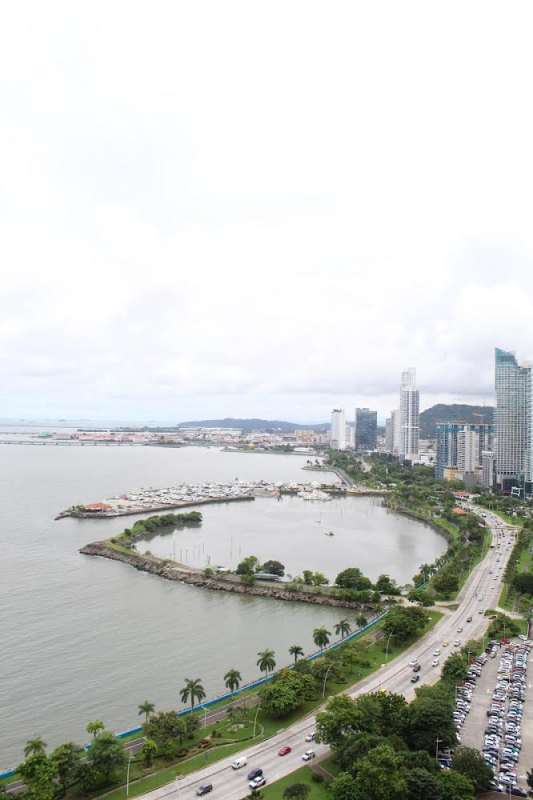 Luxury 4BR Furnished Penthouse Ocean View PH Waters on the Bay