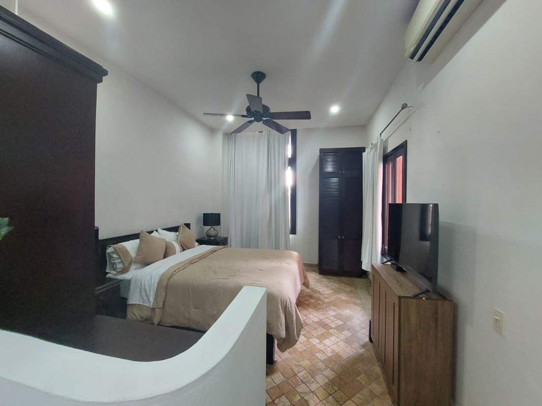 Furnished 1BR Apartment Casa Blanca Casco Viejo