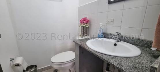 Contemporary bathroom with walk-in shower ceramic sink and mirror in Vista Alegre Panama