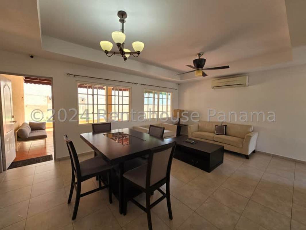 Covered terrace with garden view house for sale PH Villa Lido Brisas del Golf