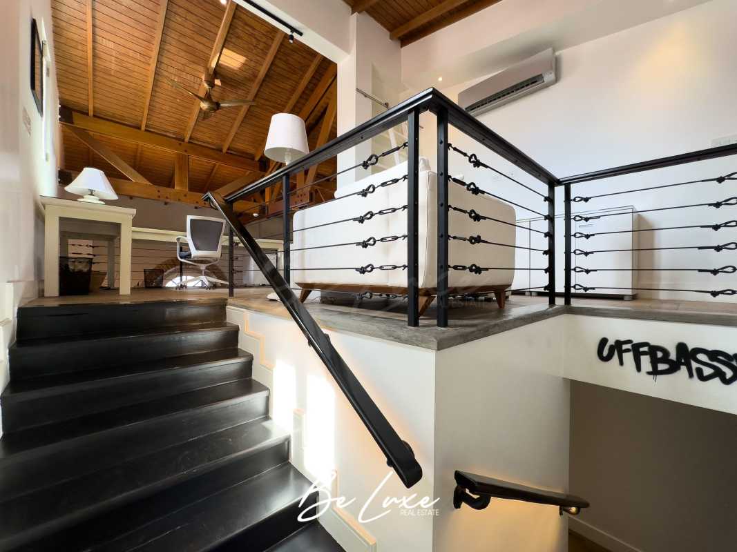 Modern bathroom with glass shower in luxury penthouse PH Casa Remón Casco Viejo Panama