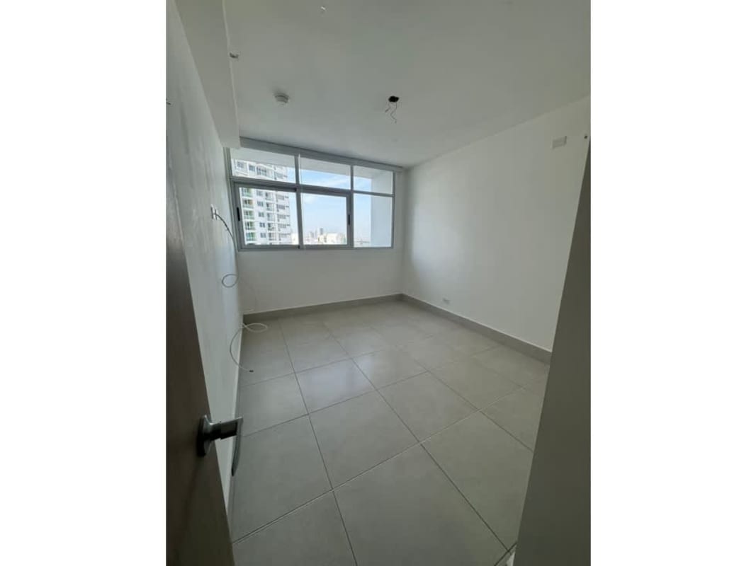 Apartment balcony with panoramic city view in PH Vivendi Green Edison Park Panama City