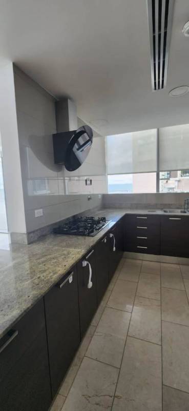 Modern kitchen with appliances, granite counter PH Aqualina Punta Pacifica Panama