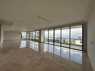 Apartment for Sale in Santa María - 3 bedrooms