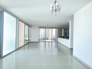 Apartment for Sale in San Francisco - 3 bedrooms