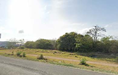 Vacant commercial plot beside Panamericana highway in Penonomé waiting development